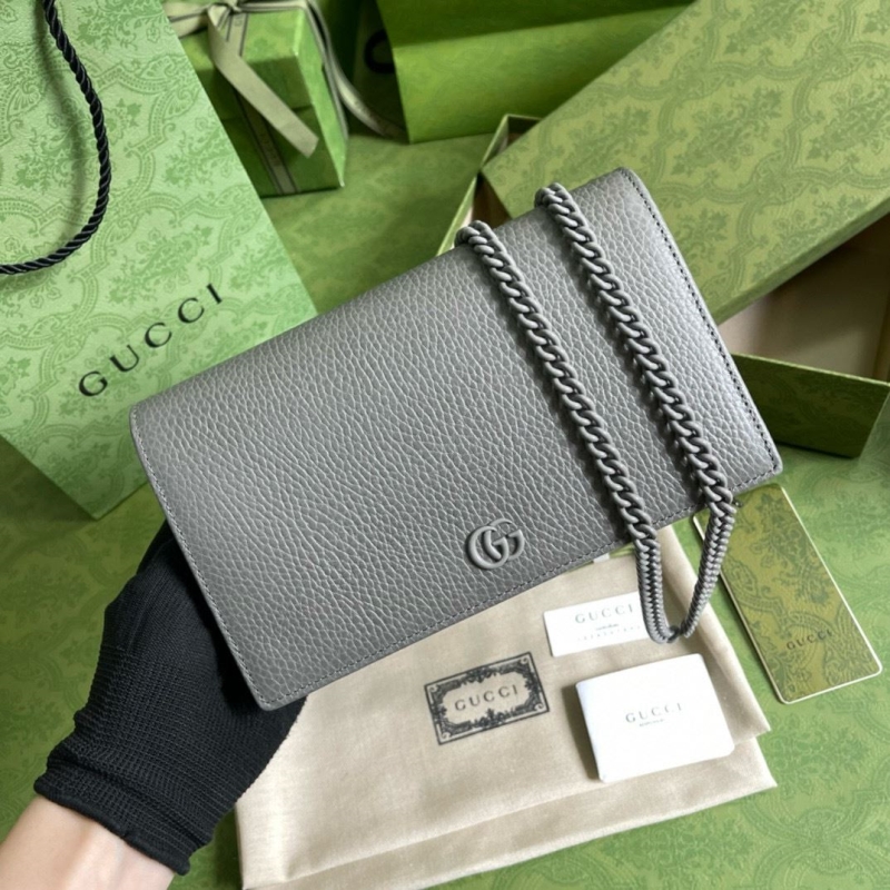 G*u*i wallets & purse